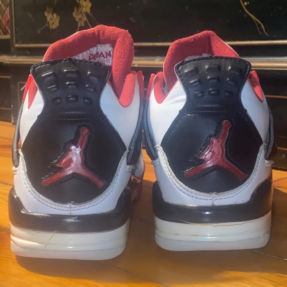Retro Jordan 4s - Picture 6 of 16